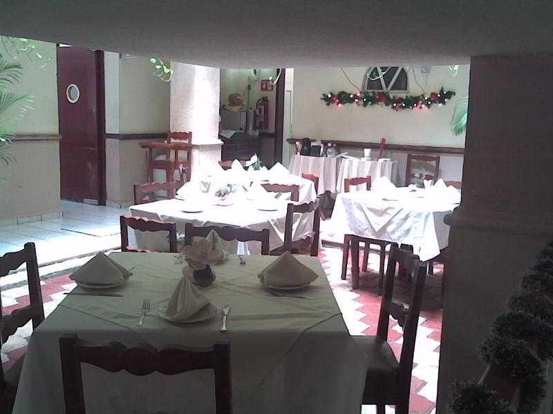 Hotel El Espanol Centro Historico ميريدا المظهر الخارجي الصورة